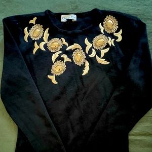 Vintage Christian Dior sweater from Tokyo est. 80s in pristine condition.